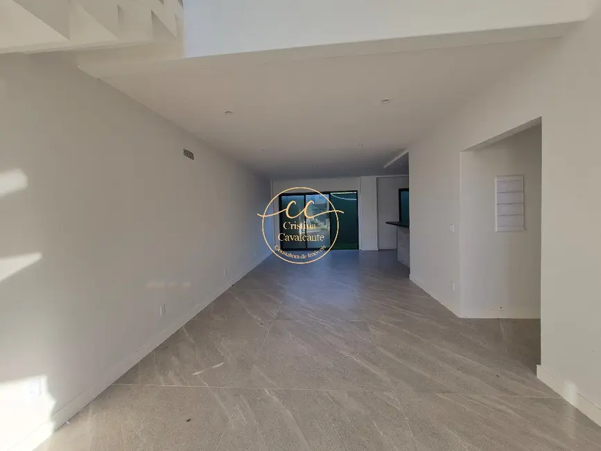 Foto 4 de Casa de Condomínio com 3 quartos à venda, 250m2 em Vargem Pequena, Rio De Janeiro - RJ