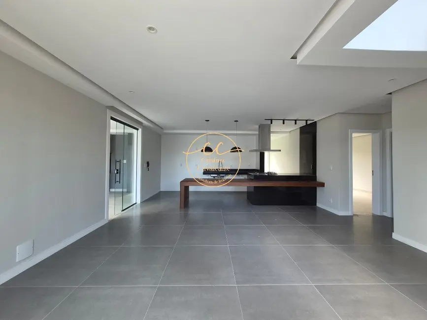 Foto 2 de Casa de Condomínio com 4 quartos à venda, 300m2 em Vargem Pequena, Rio De Janeiro - RJ