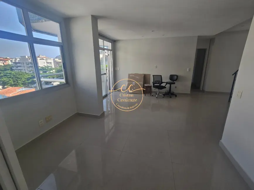 Apartamento com 4 quartos à venda e para alugar, 176m2 em Freguesia (Jacarepaguá), Rio De Janeiro - RJ - imagem 3 Foto 3 de Apartamento com 4 quartos à venda e para alugar, 176m2 em Freguesia (Jacarepaguá), Rio De Janeiro - RJ