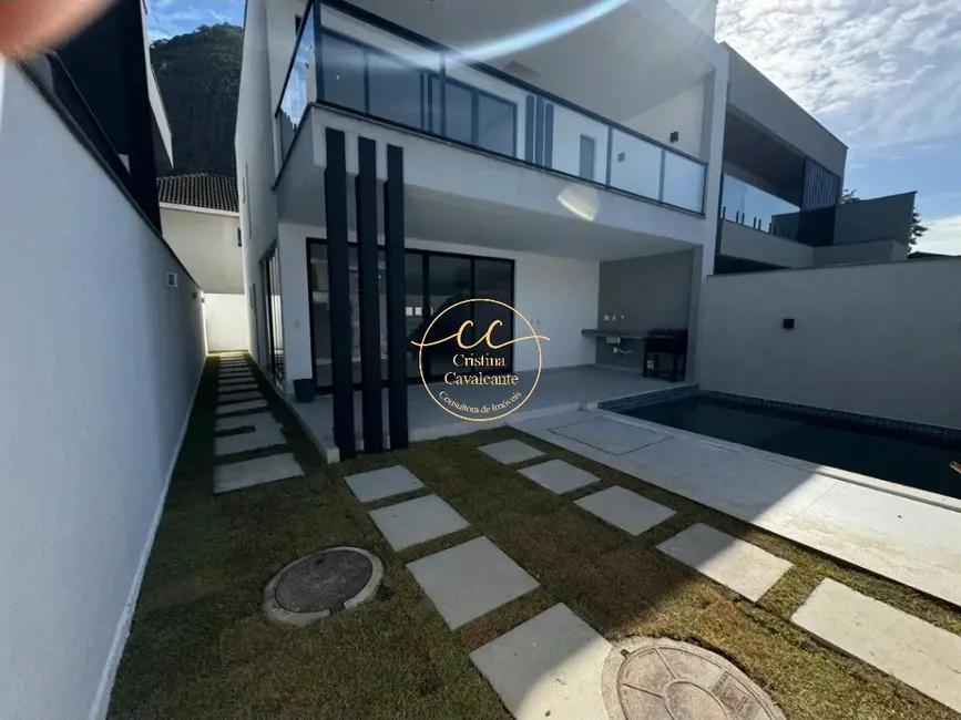 Foto 1 de Casa de Condomínio com 4 quartos à venda, 214m2 em Vargem Pequena, Rio De Janeiro - RJ