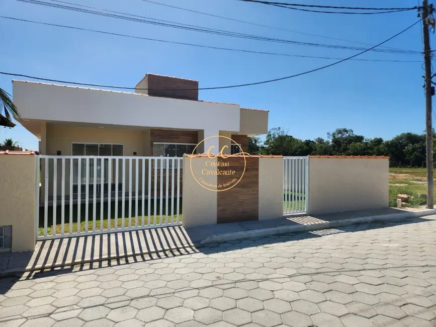 Foto 1 de Casa de Condomínio com 2 quartos à venda, 77m2 em Araruama - RJ