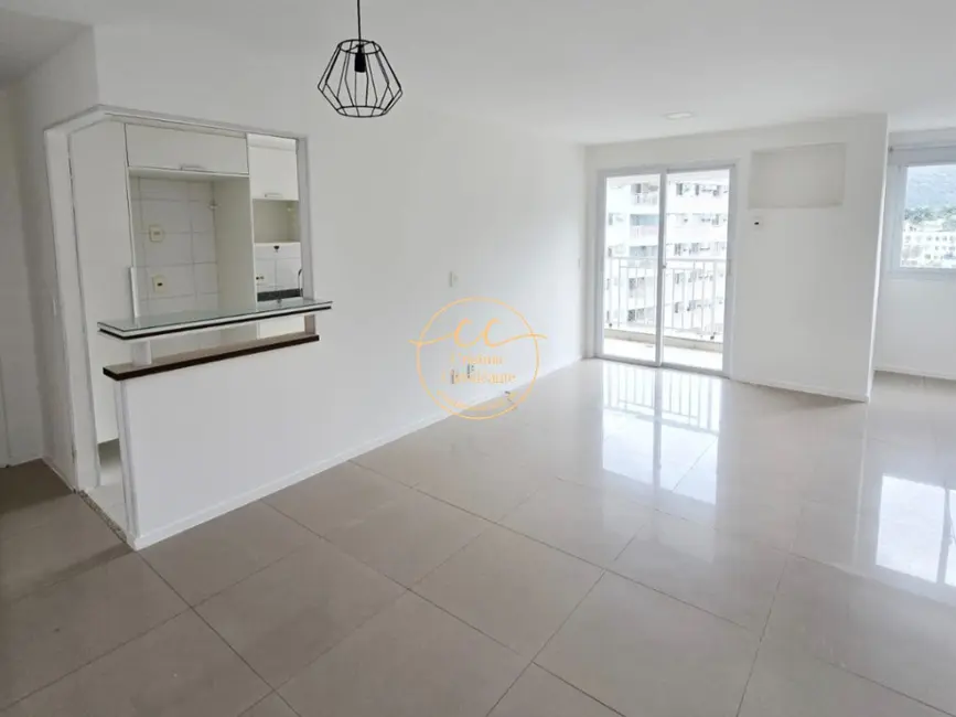 Foto 2 de Apartamento com 3 quartos à venda, 74m2 em Jacarepaguá, Rio De Janeiro - RJ