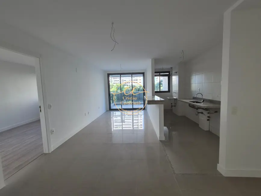 Foto 2 de Apartamento com 2 quartos à venda, 87m2 em Barra da Tijuca, Rio De Janeiro - RJ