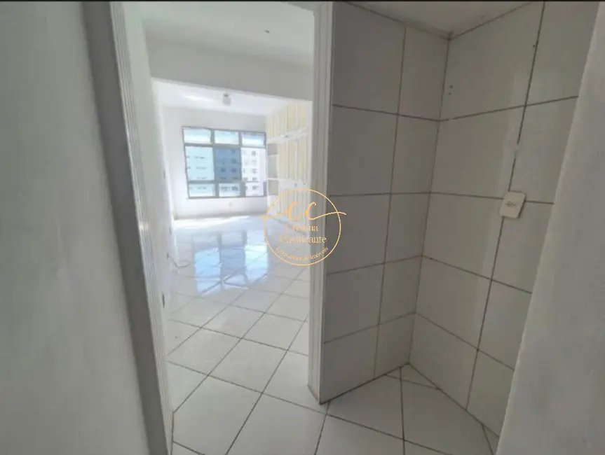 Apartamento com 1 quarto à venda, 34m2 em Copacabana, Rio De Janeiro - RJ - imagem 9 Foto 9 de Apartamento com 1 quarto à venda, 34m2 em Copacabana, Rio De Janeiro - RJ