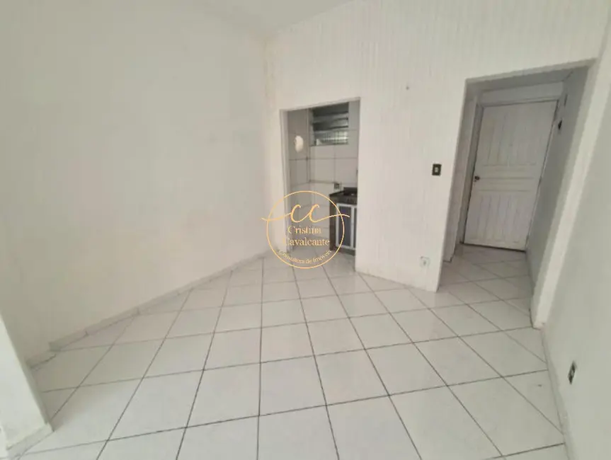 Apartamento com 1 quarto à venda, 34m2 em Copacabana, Rio De Janeiro - RJ - imagem 6 Foto 6 de Apartamento com 1 quarto à venda, 34m2 em Copacabana, Rio De Janeiro - RJ