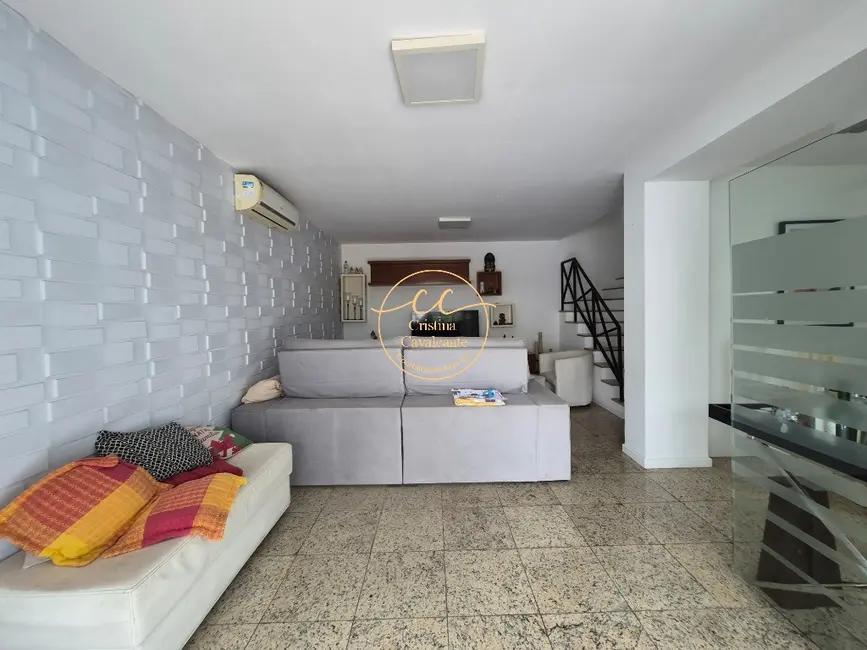 Foto 3 de Casa de Condomínio com 4 quartos à venda, 190m2 em Recreio dos Bandeirantes, Rio De Janeiro - RJ