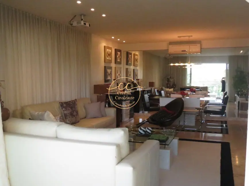 Apartamento com 4 quartos à venda, 200m2 em Barra da Tijuca, Rio De Janeiro - RJ - imagem 3 Foto 3 de Apartamento com 4 quartos à venda, 200m2 em Barra da Tijuca, Rio De Janeiro - RJ