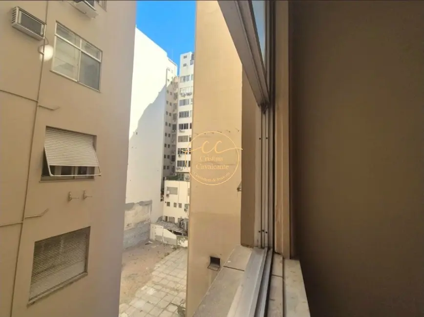 Foto 3 de Apartamento com 2 quartos à venda, 70m2 em Copacabana, Rio De Janeiro - RJ