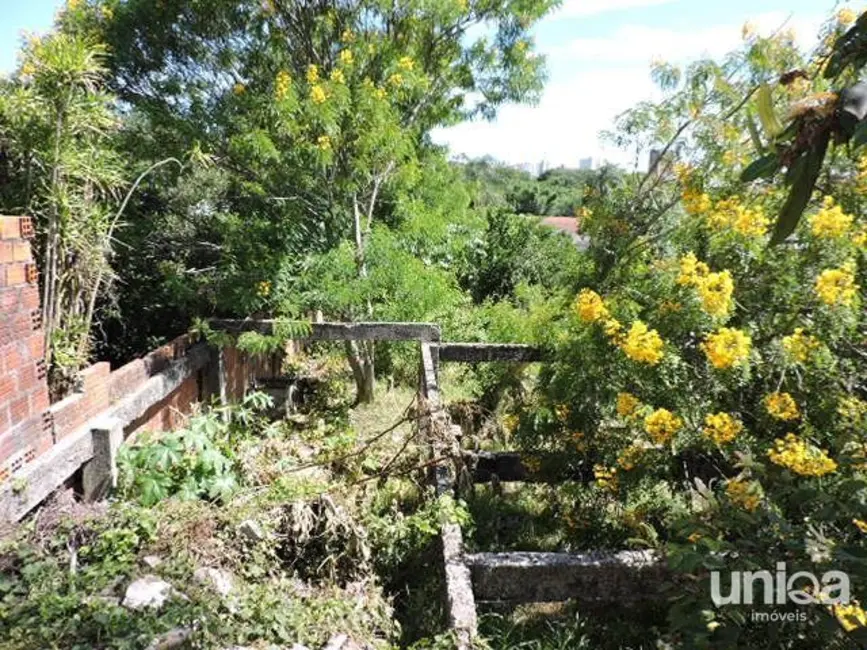 Foto 2 de Terreno / Lote à venda, 365m2 em Itararé, Santa Maria - RS