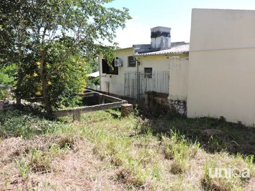 Foto 3 de Terreno / Lote à venda, 365m2 em Itararé, Santa Maria - RS