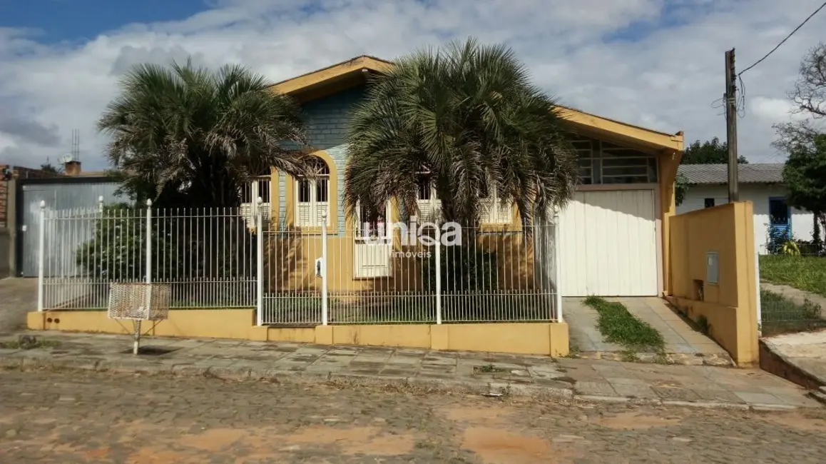 Foto 1 de Casa com 4 quartos à venda, 190m2 em Lorenzi, Santa Maria - RS