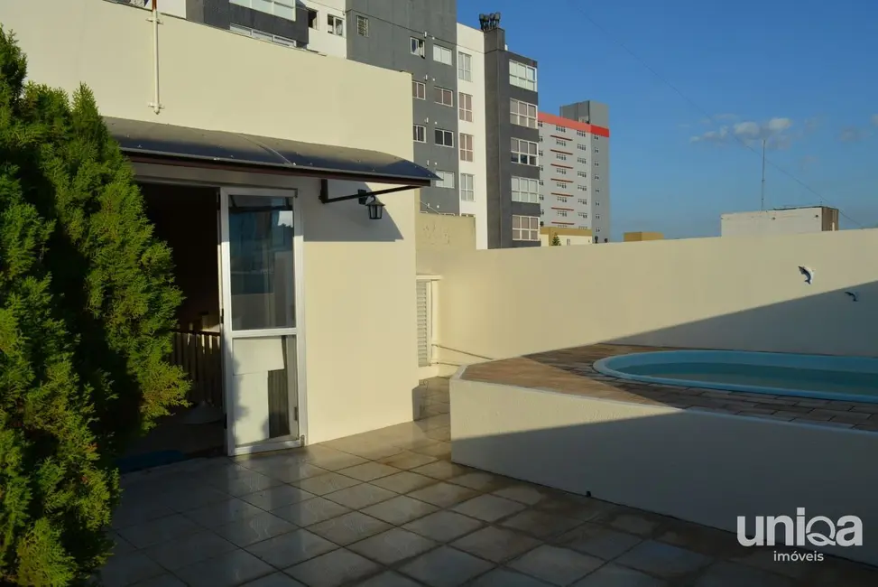 Foto 1 de Cobertura com 3 quartos à venda, 255m2 em Nossa Senhora de Fátima, Santa Maria - RS