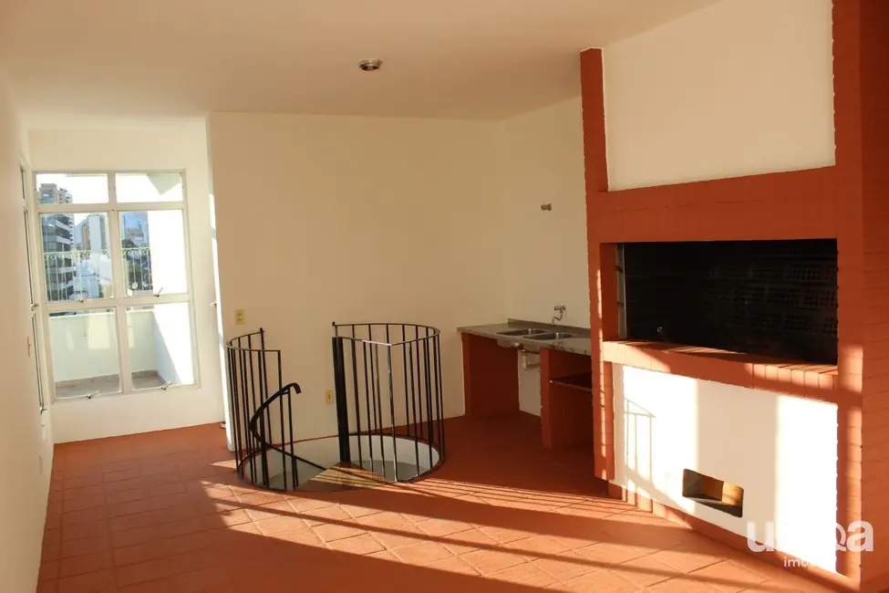 Cobertura com 3 quartos à venda, 248m2 em Nossa Senhora de Fátima, Santa Maria - RS - imagem 7 Foto 7 de Cobertura com 3 quartos à venda, 248m2 em Nossa Senhora de Fátima, Santa Maria - RS