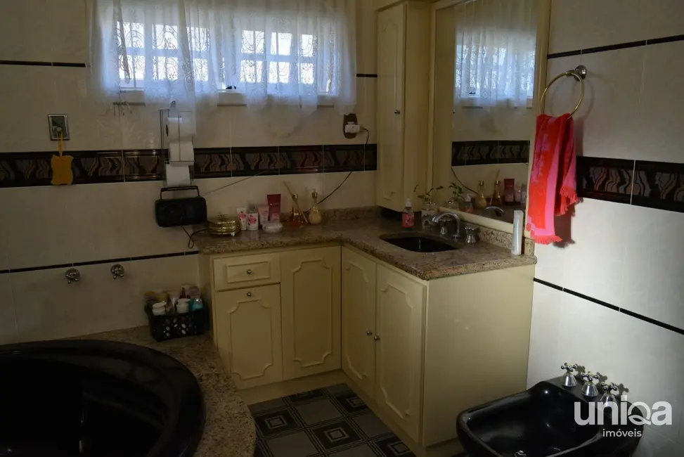 Foto 8 de Casa com 4 quartos à venda, 402m2 em Itararé, Santa Maria - RS