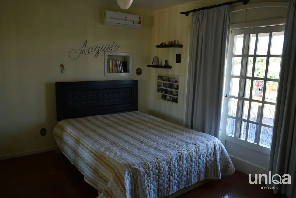 Foto 6 de Casa com 4 quartos à venda, 402m2 em Itararé, Santa Maria - RS