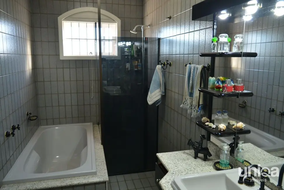 Foto 9 de Casa com 4 quartos à venda, 402m2 em Itararé, Santa Maria - RS