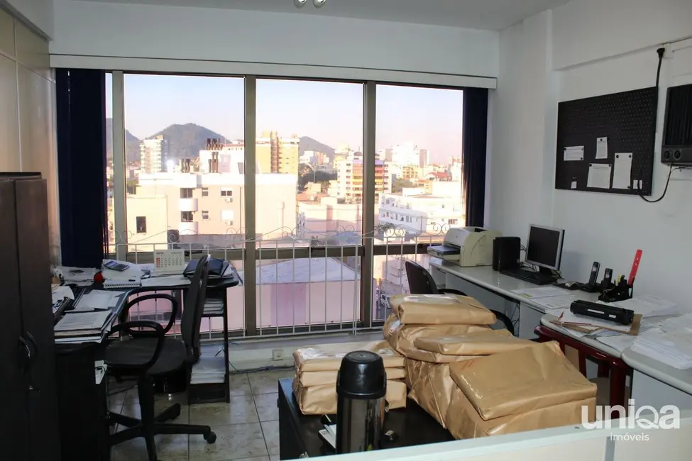 Foto 5 de Sala Comercial à venda, 58m2 em Centro, Santa Maria - RS