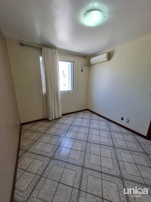 Foto 5 de Apartamento com 2 quartos à venda, 60m2 em Nossa Senhora de Lourdes, Santa Maria - RS