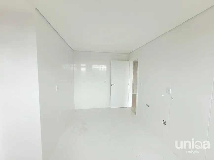 Cobertura com 4 quartos à venda, 200m2 em Nossa Senhora Medianeira, Santa Maria - RS - imagem 7 Foto 7 de Cobertura com 4 quartos à venda, 200m2 em Nossa Senhora Medianeira, Santa Maria - RS