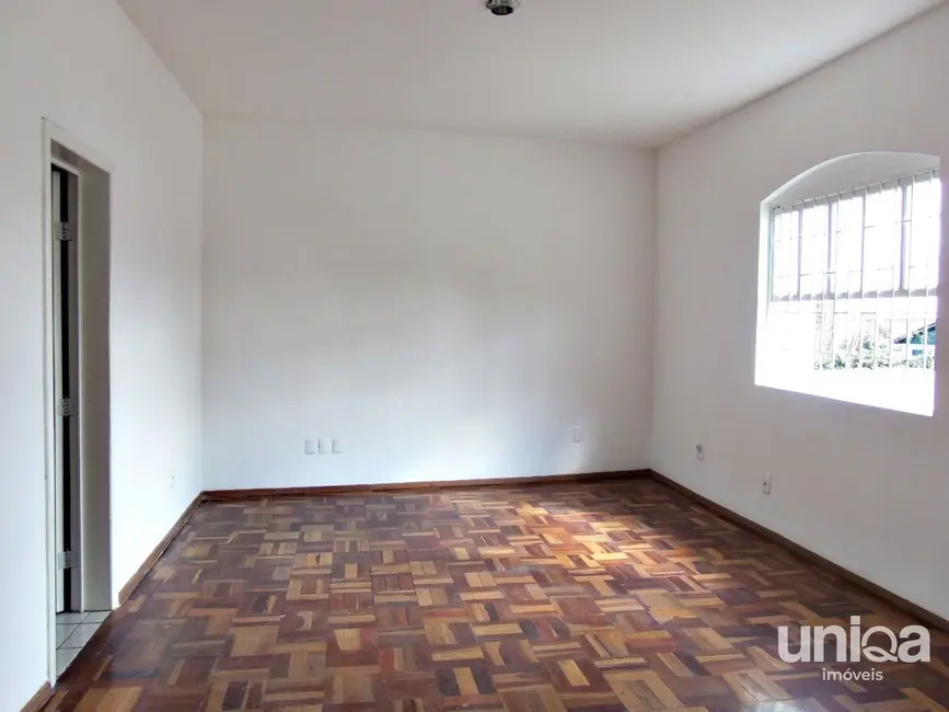 Foto 8 de Casa com 4 quartos à venda, 268m2 em Santa Maria - RS