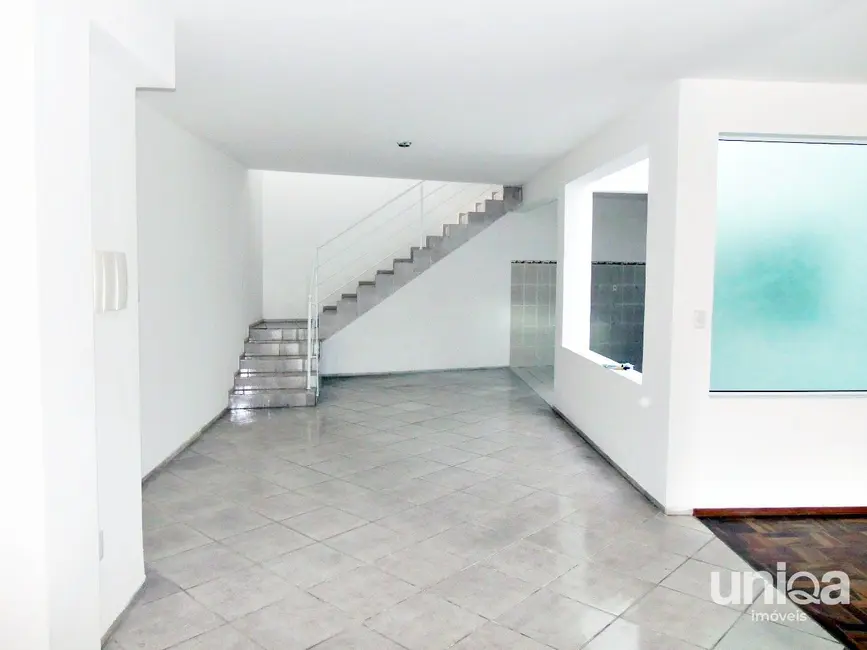 Foto 5 de Casa com 4 quartos à venda, 268m2 em Santa Maria - RS