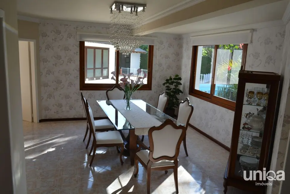 Casa com 5 quartos à venda, 465m2 em Camobi, Santa Maria - RS - imagem 7 Foto 7 de Casa com 5 quartos à venda, 465m2 em Camobi, Santa Maria - RS