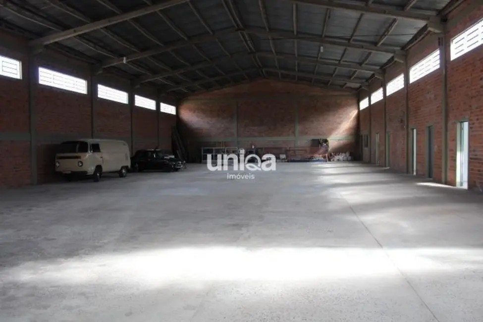 Foto 2 de Armazém / Galpão com 6 quartos à venda, 700m2 em Urlândia, Santa Maria - RS
