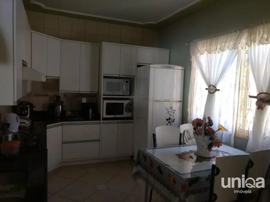 Casa com 5 quartos à venda, 280m2 em São José, Santa Maria - RS - imagem 6 Foto 6 de Casa com 5 quartos à venda, 280m2 em São José, Santa Maria - RS