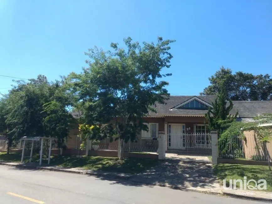 Casa com 5 quartos à venda, 280m2 em São José, Santa Maria - RS - imagem 1 Foto 1 de Casa com 5 quartos à venda, 280m2 em São José, Santa Maria - RS