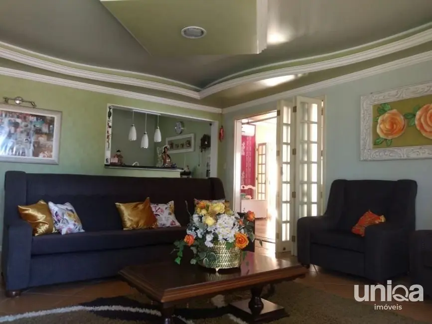 Casa com 5 quartos à venda, 280m2 em São José, Santa Maria - RS - imagem 4 Foto 4 de Casa com 5 quartos à venda, 280m2 em São José, Santa Maria - RS