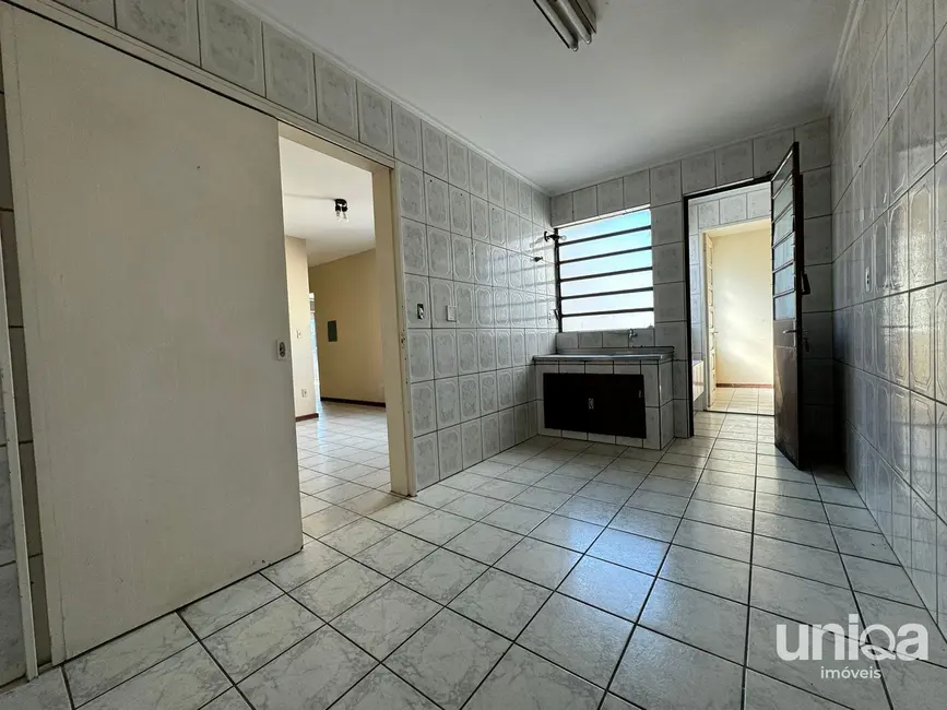 Foto 5 de Apartamento com 3 quartos à venda, 98m2 em Nossa Senhora de Fátima, Santa Maria - RS