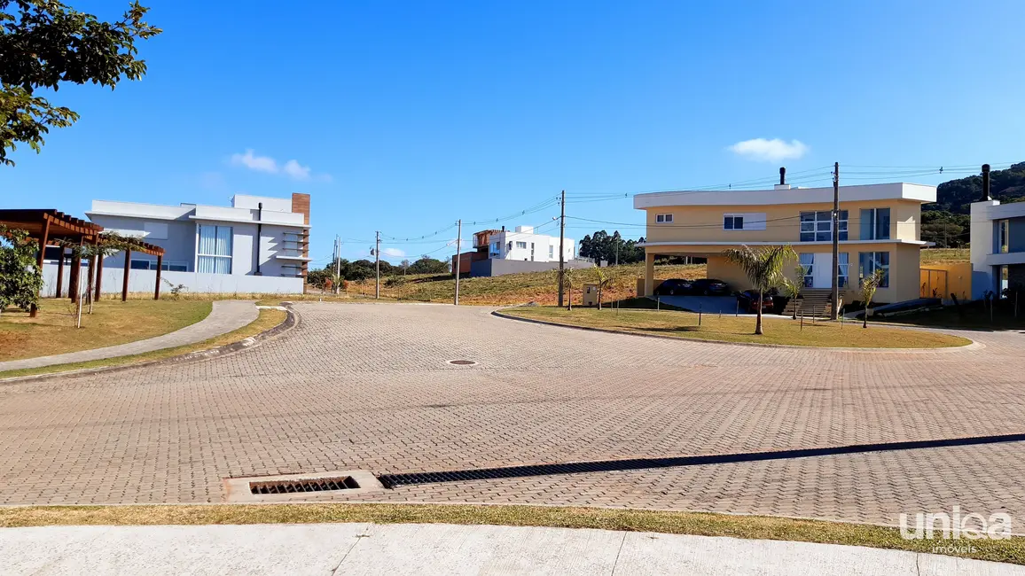 Foto 8 de Terreno / Lote à venda, 300m2 em Tomazetti, Santa Maria - RS