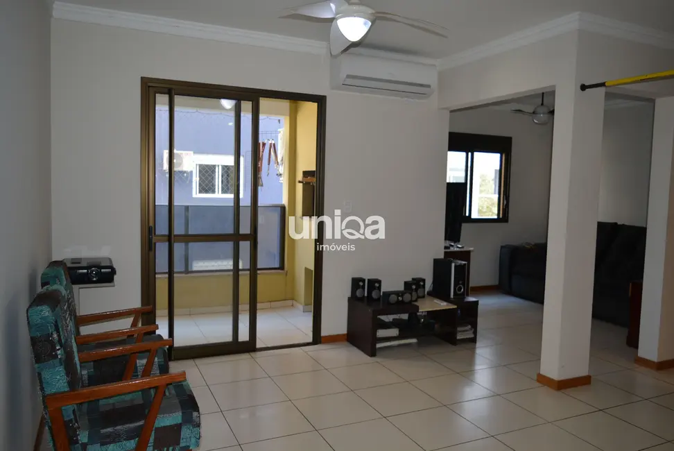 Foto 2 de Apartamento com 3 quartos à venda, 89m2 em Uglione, Santa Maria - RS