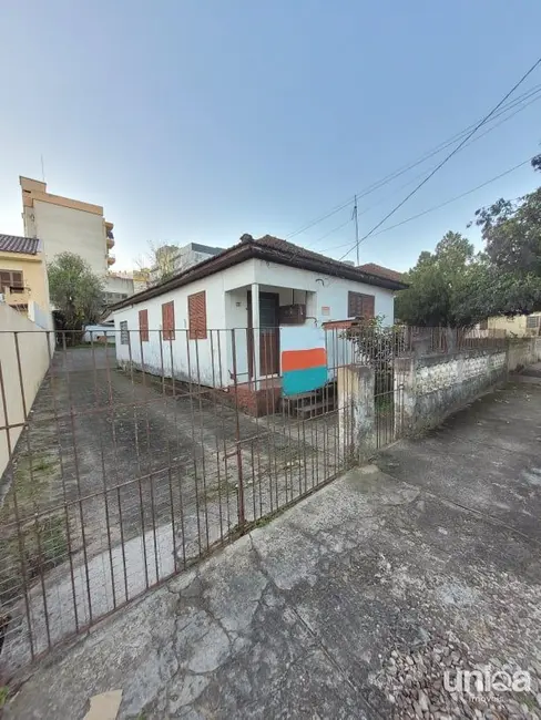 Foto 1 de Terreno / Lote à venda, 495m2 em Nossa Senhora das Dores, Santa Maria - RS