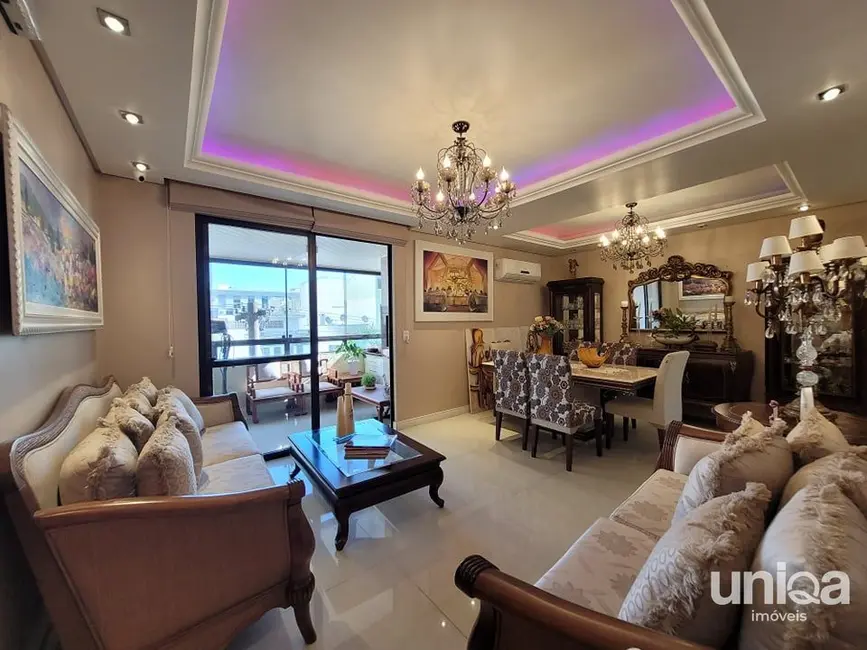 Foto 2 de Apartamento com 3 quartos à venda, 114m2 em Centro, Santa Maria - RS