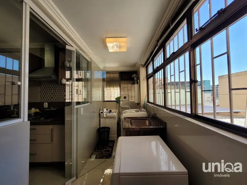 Foto 7 de Apartamento com 3 quartos à venda, 114m2 em Centro, Santa Maria - RS