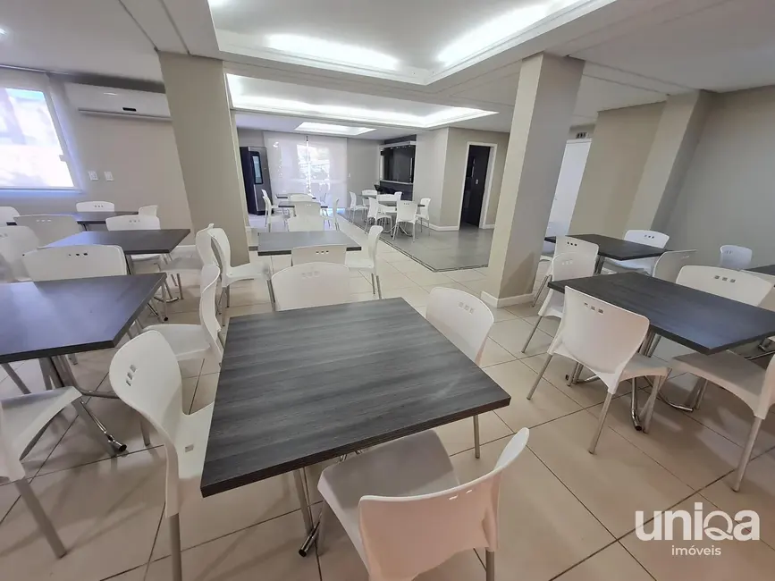 Apartamento com 3 quartos à venda, 135m2 em Nossa Senhora de Lourdes, Santa Maria - RS - imagem 8 Foto 8 de Apartamento com 3 quartos à venda, 135m2 em Nossa Senhora de Lourdes, Santa Maria - RS