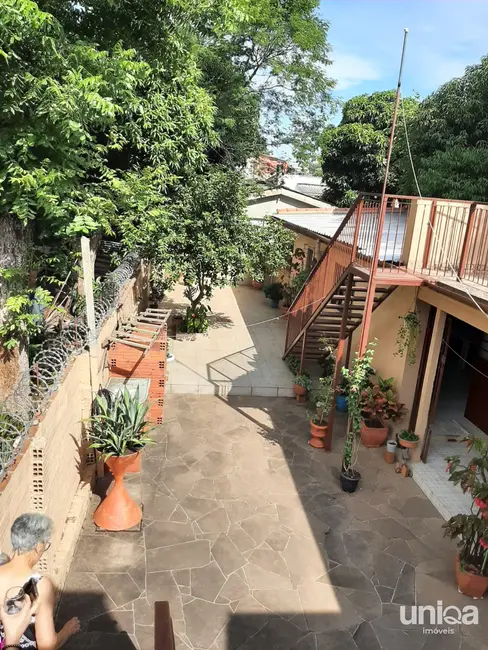 Foto 3 de Casa com 6 quartos à venda, 322m2 em Nossa Senhora do Rosário, Santa Maria - RS