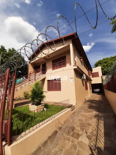 Foto 2 de Casa com 6 quartos à venda, 322m2 em Nossa Senhora do Rosário, Santa Maria - RS
