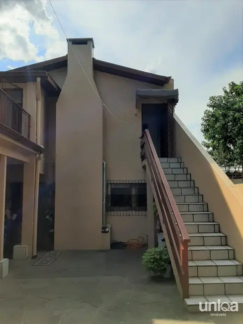 Foto 4 de Casa com 6 quartos à venda, 322m2 em Nossa Senhora do Rosário, Santa Maria - RS