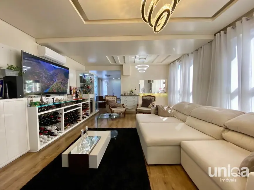 Foto 7 de Apartamento com 3 quartos à venda, 130m2 em Nossa Senhora de Lourdes, Santa Maria - RS