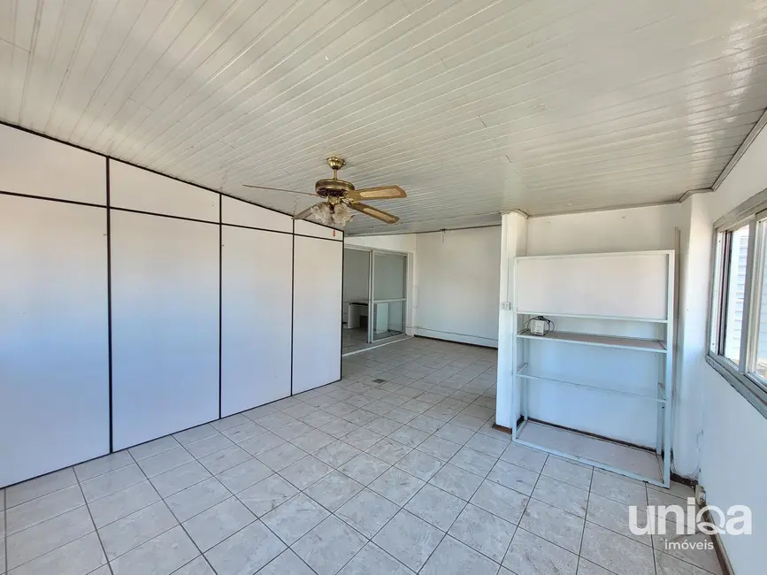 Apartamento com 4 quartos à venda, 170m2 em Centro, Santa Maria - RS - imagem 7 Foto 7 de Apartamento com 4 quartos à venda, 170m2 em Centro, Santa Maria - RS