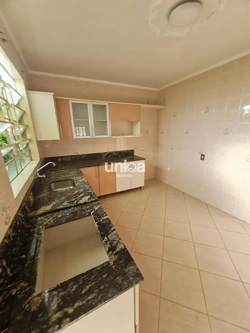 Foto 5 de Casa com 4 quartos à venda, 290m2 em Duque de Caxias, Santa Maria - RS