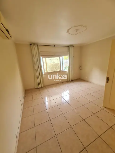 Foto 6 de Casa com 4 quartos à venda, 290m2 em Duque de Caxias, Santa Maria - RS