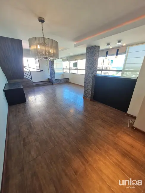 Cobertura com 4 quartos à venda, 245m2 em Nossa Senhora de Fátima, Santa Maria - RS - imagem 9 Foto 9 de Cobertura com 4 quartos à venda, 245m2 em Nossa Senhora de Fátima, Santa Maria - RS