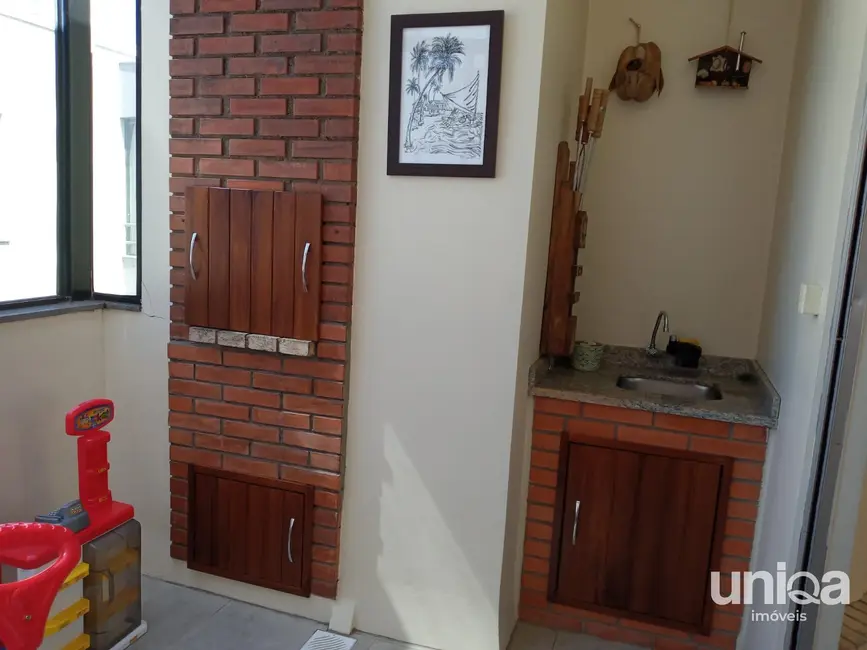 Apartamento com 3 quartos à venda, 161m2 em Nossa Senhora de Fátima, Santa Maria - RS - imagem 4 Foto 4 de Apartamento com 3 quartos à venda, 161m2 em Nossa Senhora de Fátima, Santa Maria - RS