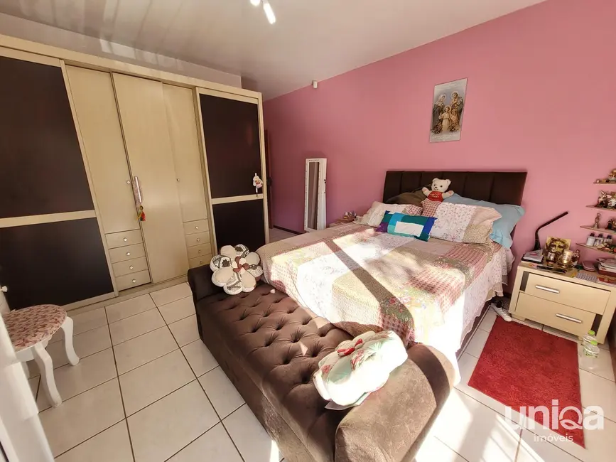 Foto 9 de Casa com 3 quartos à venda, 169m2 em Camobi, Santa Maria - RS