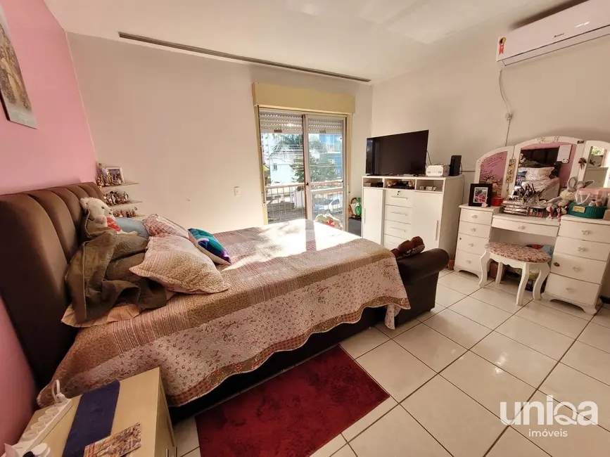 Foto 8 de Casa com 3 quartos à venda, 169m2 em Camobi, Santa Maria - RS