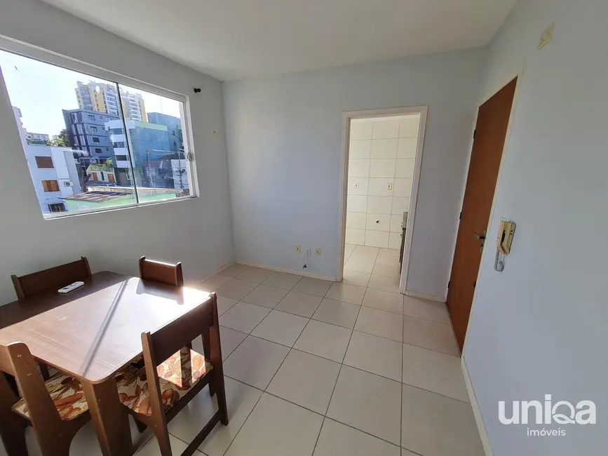 Foto 6 de Apartamento com 1 quarto à venda, 45m2 em Bonfim, Santa Maria - RS