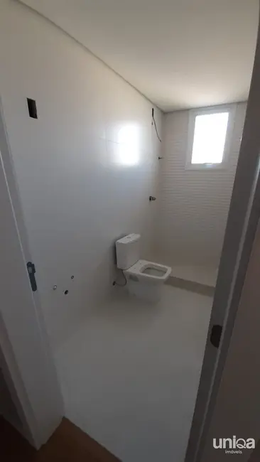 Apartamento com 3 quartos à venda, 193m2 em Centro, Santa Maria - RS - imagem 9 Foto 9 de Apartamento com 3 quartos à venda, 193m2 em Centro, Santa Maria - RS